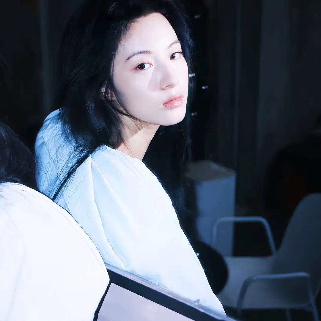 伞少女